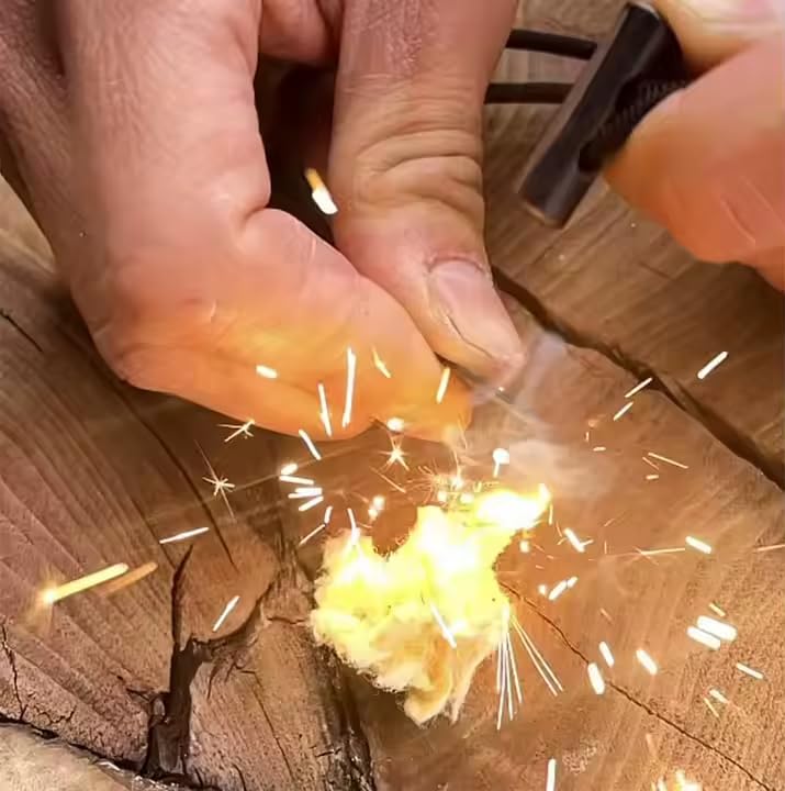 Outdoor Fire Starter Necklace – Emergency Survival Tool with Ferro Rod, Ceramic Striker & Paracord Lanyard